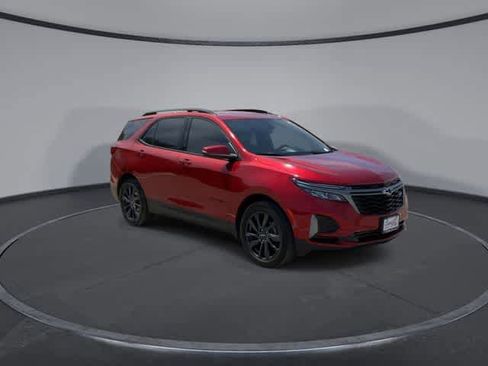 Used 2023 Chevrolet Equinox RS w/ RS Leather Package FWD image 2