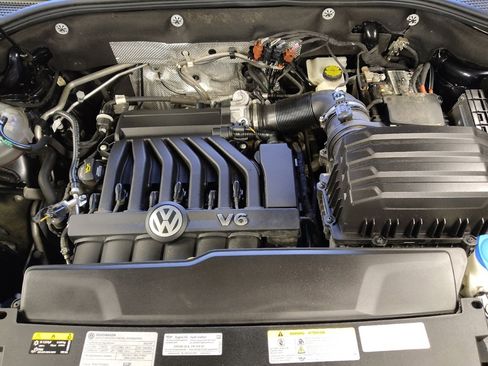 Used 2022 Volkswagen Atlas Cross Sport SE image 30