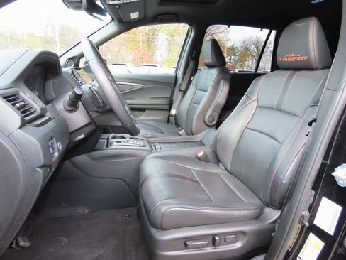 Certified 2022 Honda Passport TrailSport image 12