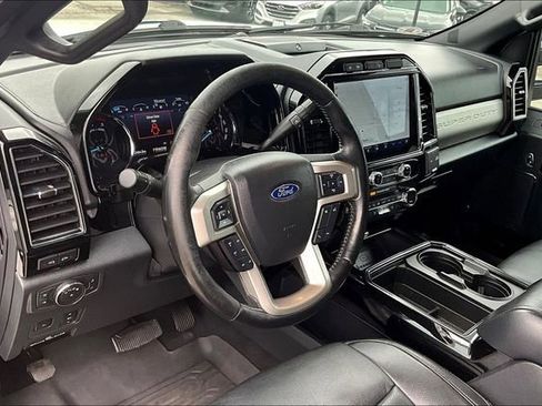 Used 2022 Ford F250 Lariat w/ Black Appearance Package image 14