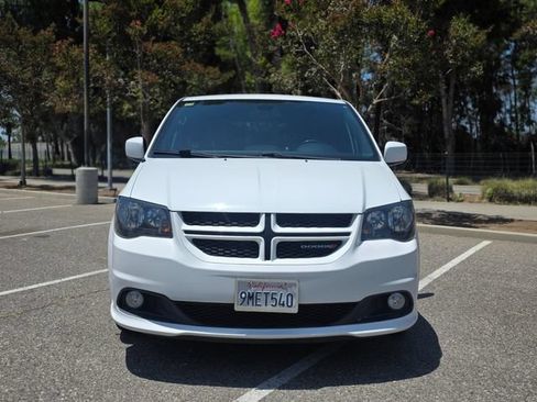 Used 2019 Dodge Grand Caravan GT FWD image 36