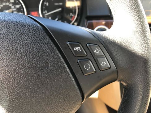 Used 2011 BMW 328i xDrive Sedan AWD/4WD image 15