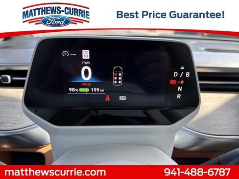 Used 2025 Volkswagen ID. Buzz Pro S Plus RWD image 17