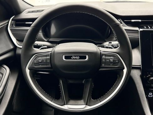 New 2025 Jeep Grand Cherokee 4WD image 27