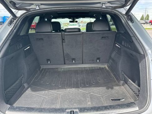 Used 2018 Audi SQ5 Premium Plus w/ Navigation Package AWD/4WD image 26