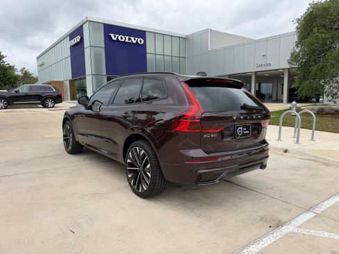 Used 2026 Volvo XC60 B5 Ultra w/ Protection Package Premier image 4