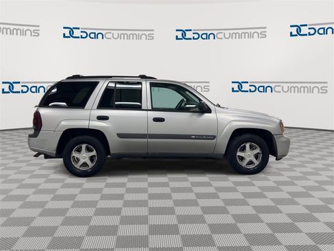 Used 2004 Chevrolet TrailBlazer LS w/ LS Preferred Equipment Group image 9