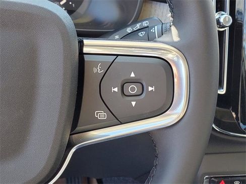 New 2026 Volvo XC40 B5 Plus w/ Protection Package Premier image 19