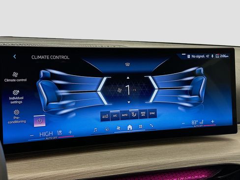 Used 2025 BMW 330i xDrive Sedan image 24