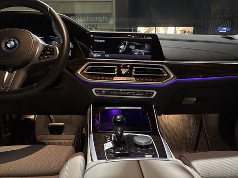 Certified 2023 BMW X5 xDrive45e w/ M Sport Package image 8