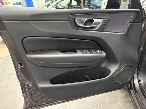 Used 2024 Volvo XC60 B5 Core w/ Climate Package image 26