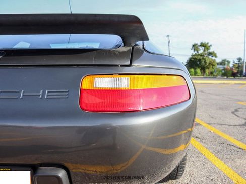 Used 1989 Porsche 928 S4 image 86