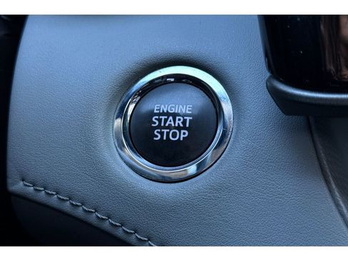 Used 2023 Toyota Highlander LE image 25