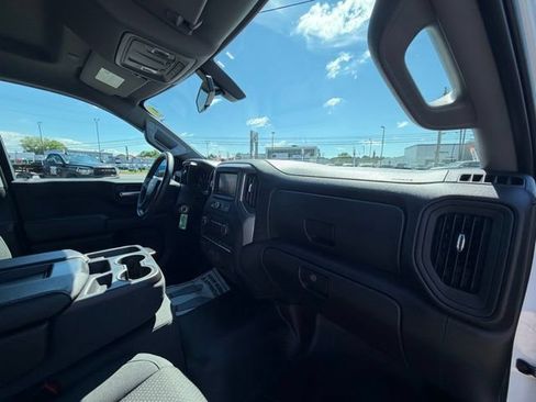 Used 2021 Chevrolet Silverado 1500 Custom AWD/4WD image 14