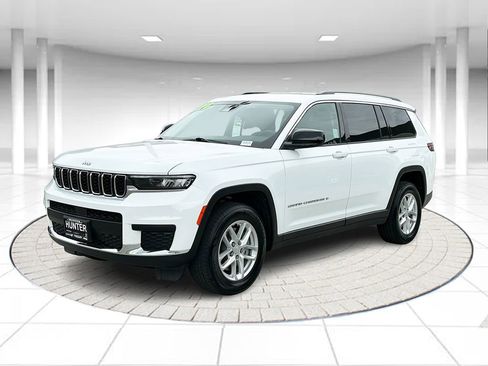 Certified 2024 Jeep Grand Cherokee L Laredo image 1
