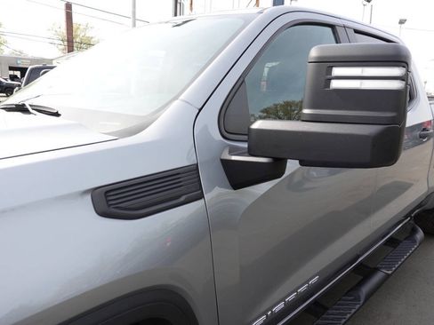 Used 2023 GMC Sierra 1500 Pro w/ Pro Value Package AWD/4WD image 8