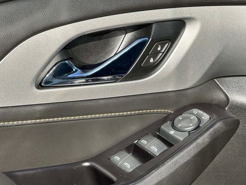 Certified 2020 Chevrolet Traverse LS image 22