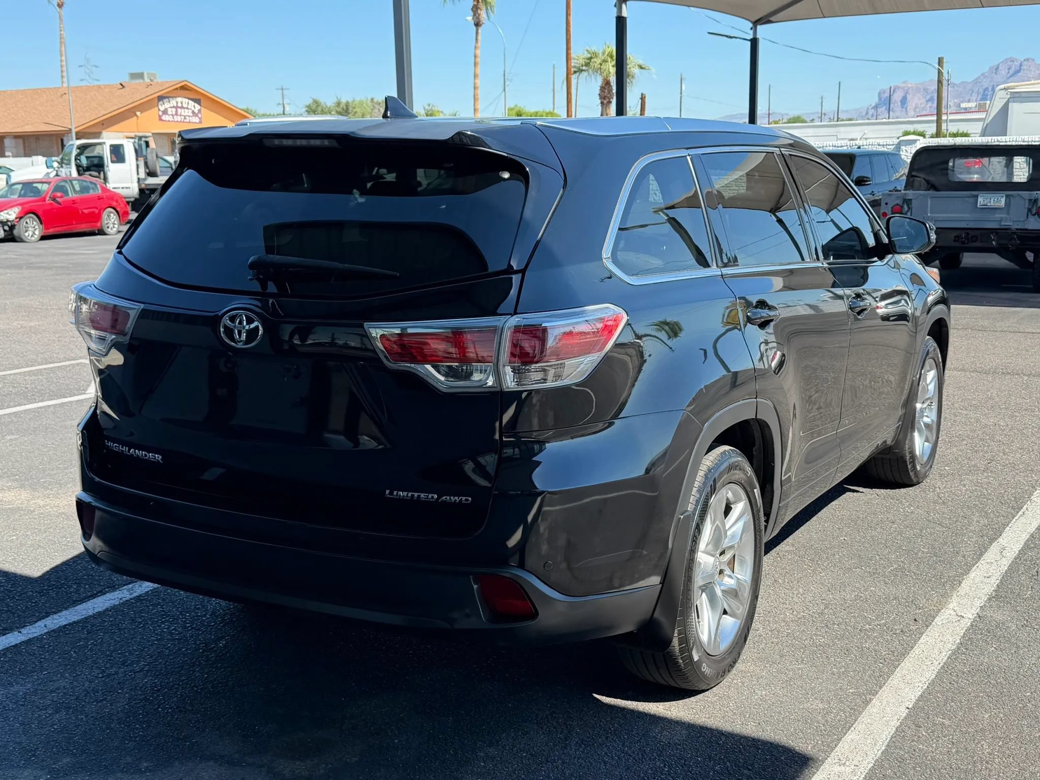 Used 2015 Toyota Highlander Limited AWD/4WD image 9