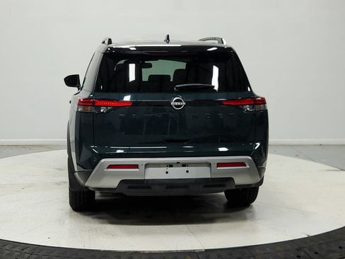 Used 2022 Nissan Pathfinder SL w/ SL Black Package FWD image 7