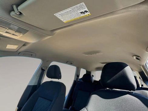 Used 2018 Volkswagen Atlas S image 32