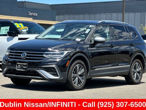 Used 2024 Volkswagen Tiguan Wolfsburg Edition AWD/4WD image 8