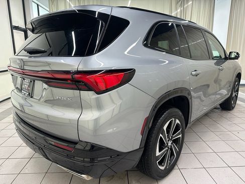 Certified 2025 Buick Enclave Sport Touring image 5