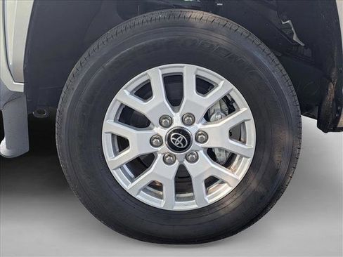 Used 2025 Toyota Tacoma SR image 22