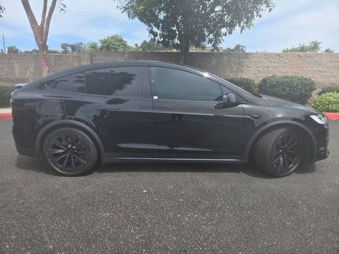 Used 2023 Tesla Model X AWD/4WD image 9