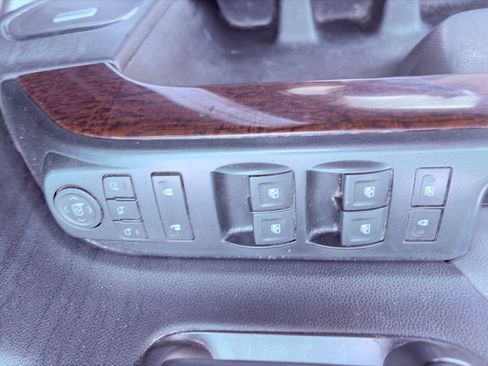 Used 2018 GMC Sierra 1500 SLT w/ SLT Premium Package image 15