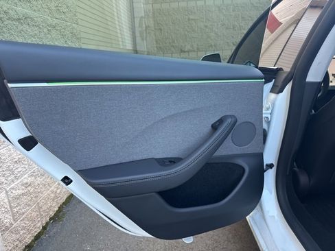 Used 2025 Tesla Model 3 Long Range image 11