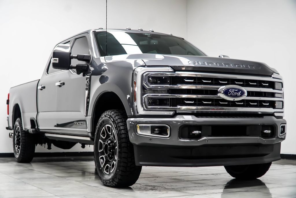 Used 2024 Ford F350 Platinum AWD/4WD image 12