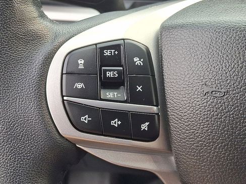Certified 2023 Ford Explorer XLT w/ Equipment Group 202A AWD/4WD image 23