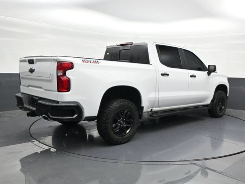 Used 2024 Chevrolet Silverado 1500 LT Trail Boss w/ LT Trail Boss Premium Package AWD/4WD image 5