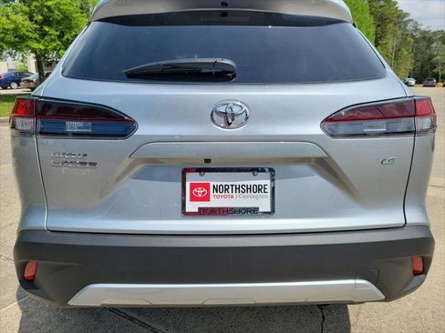 Certified 2026 Toyota Corolla Cross LE FWD image 5