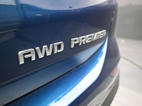 Used 2019 Chevrolet Equinox Premier AWD/4WD image 10