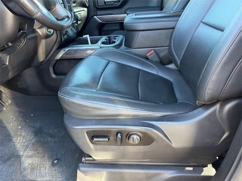 Used 2021 Chevrolet Silverado 2500 LTZ w/ LTZ Convenience Package image 16