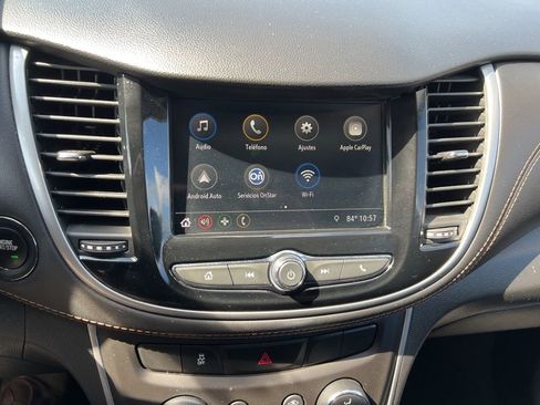 Used 2019 Chevrolet Trax LT w/ LT Convenience Package FWD image 10