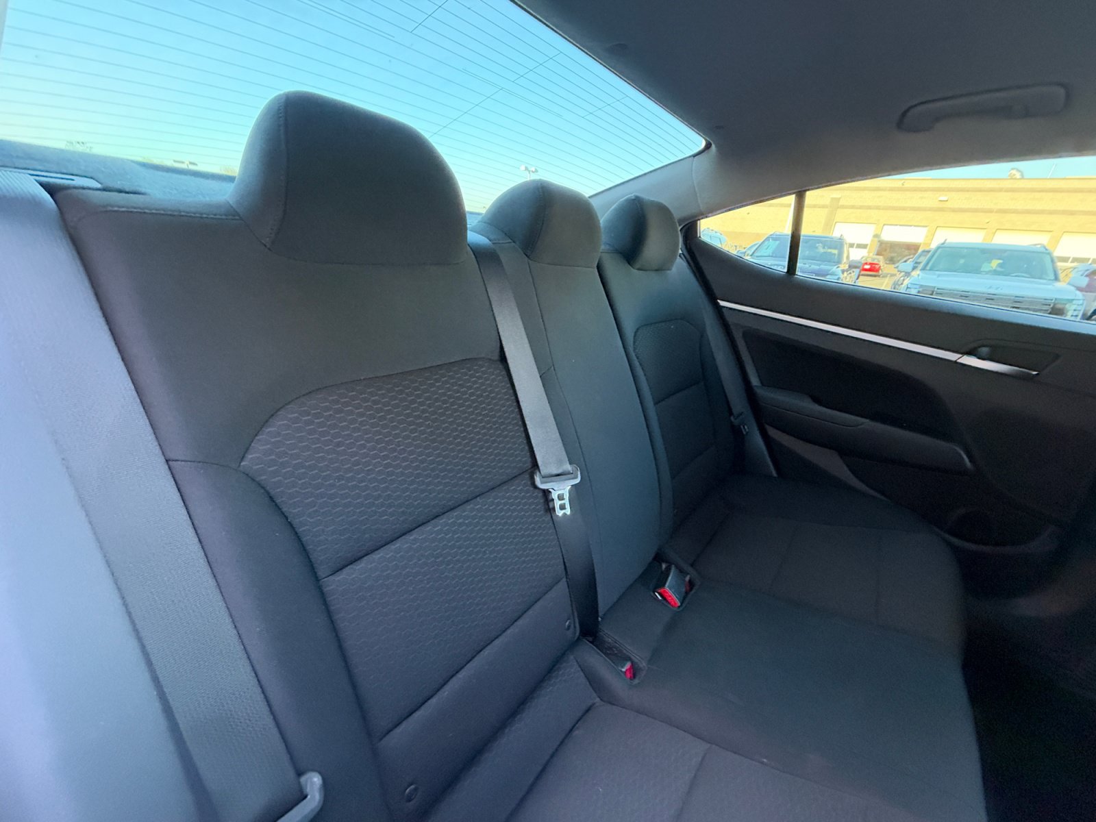 Used 2020 Hyundai Elantra SEL w/ Cargo Package (C1) FWD image 17