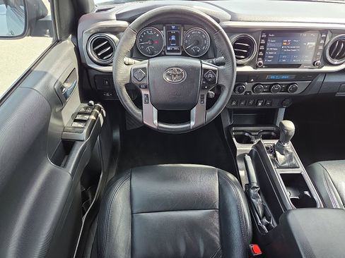 Used 2023 Toyota Tacoma TRD Sport w/ Advanced Technology Package image 11