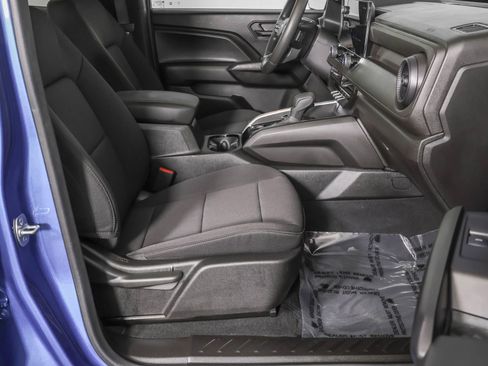 Used 2024 Chevrolet Colorado Trail Boss w/ Technology Package image 43