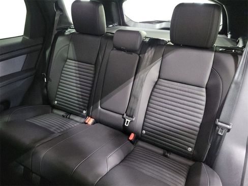 New 2025 Land Rover Discovery Sport Dynamic SE image 22