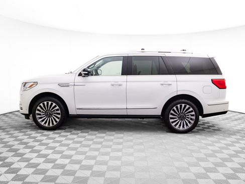 Used 2021 Lincoln Navigator Reserve w/ Luxury Package image 2