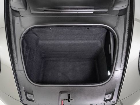 Used 2023 Porsche 911 Carrera image 31