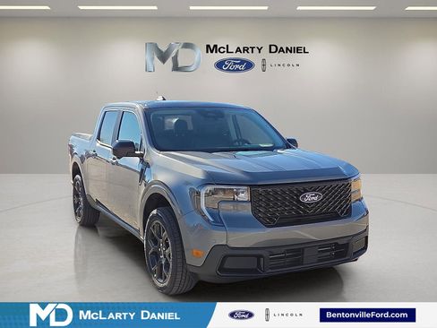 New 2026 Ford Maverick Lariat w/ Black Appearance Package AWD/4WD image 1