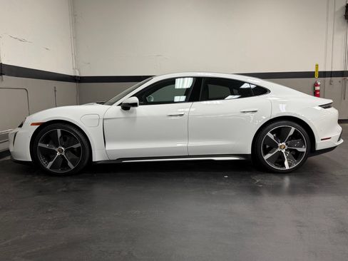 Used 2023 Porsche Taycan w/ Premium Package RWD image 9