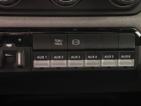 Used 2022 RAM 3500 Tradesman AWD/4WD image 31