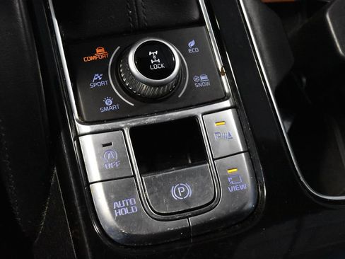 Used 2020 Kia Telluride SX w/ SX Prestige Package AWD/4WD image 19