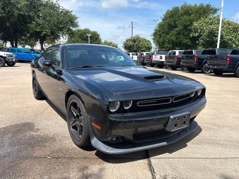 Used 2020 Dodge Challenger R/T w/ Plus Package RWD image 1