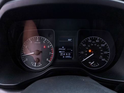 Used 2018 Nissan Titan S RWD image 26