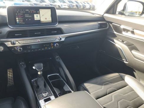 Used 2022 Kia Telluride SX w/ SX Prestige Package image 12